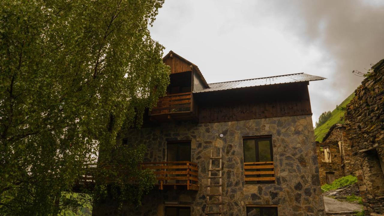 Gaul Gavkhe Hotel Ushguli Eksteriør bilde