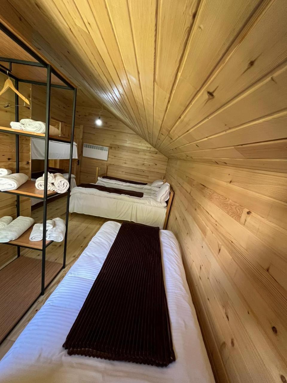 Gaul Gavkhe Hotel Ushguli Rom bilde